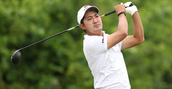 金谷拓実ペアは23位　フィッツパトリック兄弟が「57」で首位
