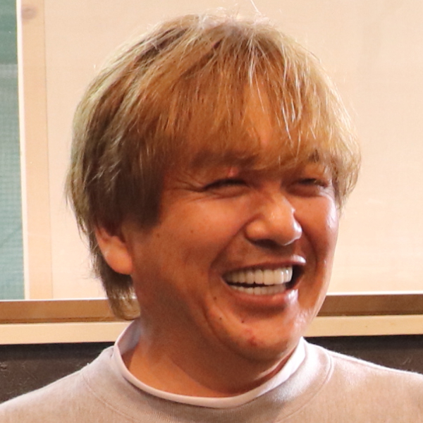 鹿又芳典さん