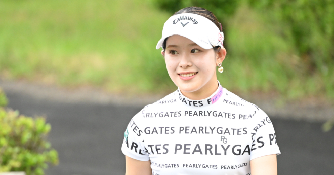 吉田鈴、ツアー初優勝に王手　政田夢乃らが3打差2位、横峯さくら7位