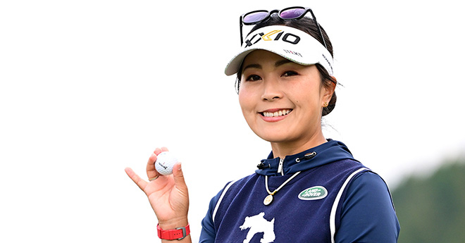 青木瀬令奈が逆転でツアー4勝目　上田桃子は失速