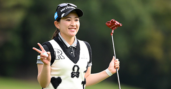永井花奈が首位浮上　1打差に桑木志帆、佐久間朱莉、鈴木愛ら6人