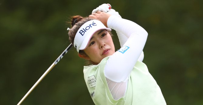 山下美夢有、9打差つけ今季2勝目「これからも頑張りたい」　吉田優利が2位