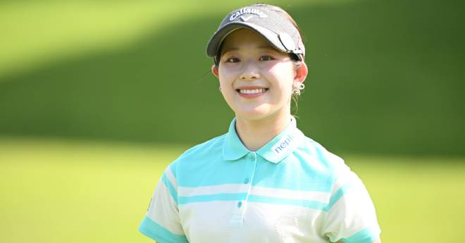 吉田鈴、アマ戸高玲奈ら7人が首位　昨年Vの高野愛姫は17位