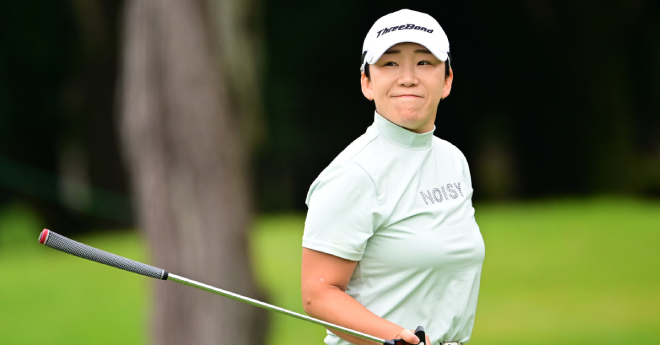 申ジエが単独首位　岩井明愛は2位、山下美夢有は4位