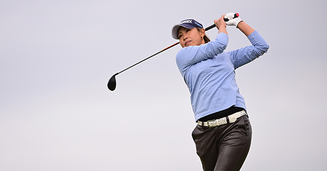 若林舞衣子が首位キープ　新垣比菜、柏原明日架は15位で最終日へ