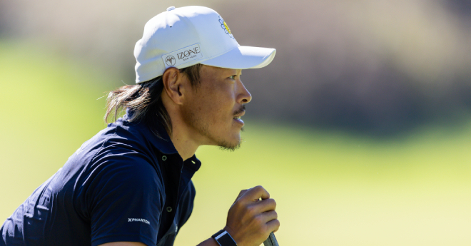 藤本佳則が今季2勝目へ首位維持　1打差2位に大岩龍一、安森一貴