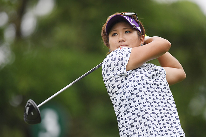 成田美寿々が単独トップに浮上　鈴木愛は37位タイで決勝Rへ