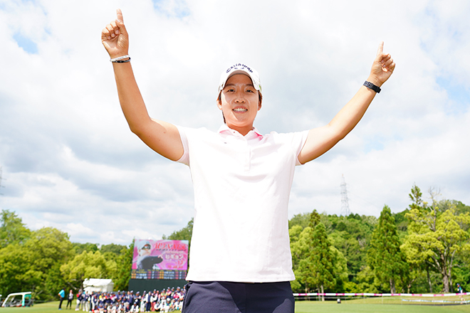 ペ・ヒギョンが逆転でツアー初優勝　上田桃子は生涯獲得賞金7億円を突破