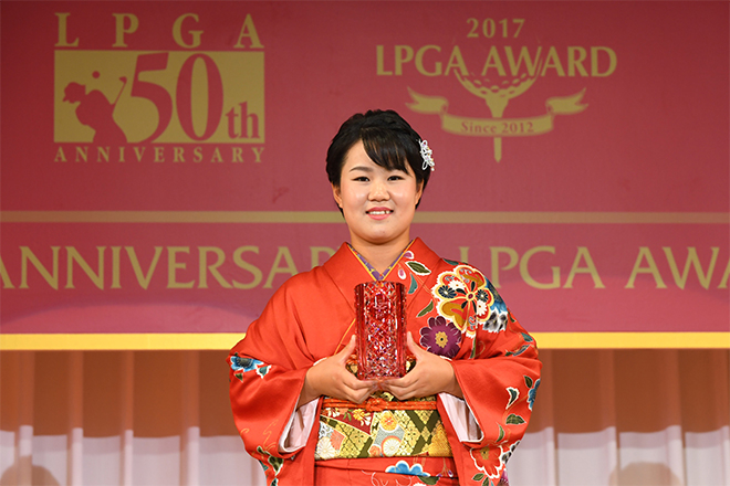 鈴木愛は1ランクダウンの世界31位　野村敏京は38位